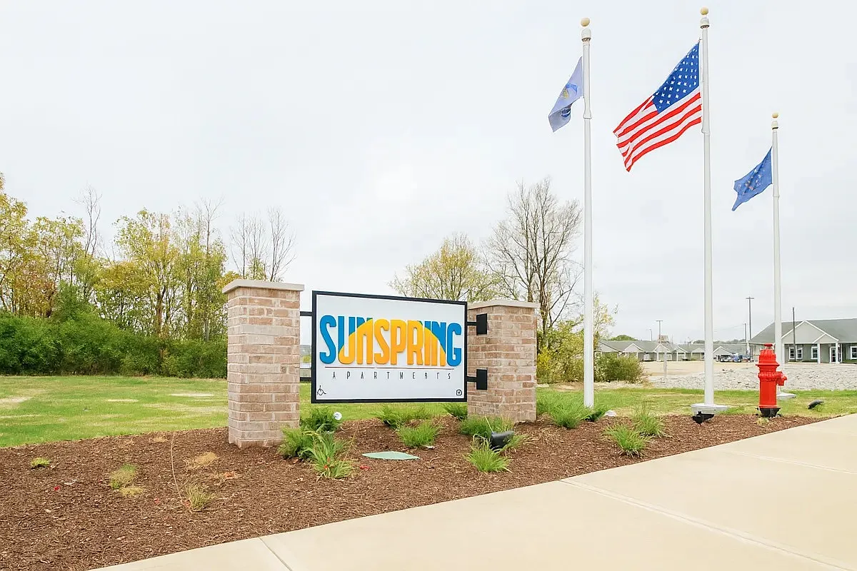 Building Photo - Sunspring Apartments
