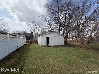 5th image of 7801 Rutherford St