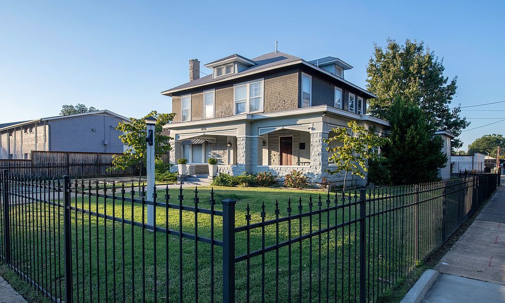 1470 Monroe Ave - Property Image