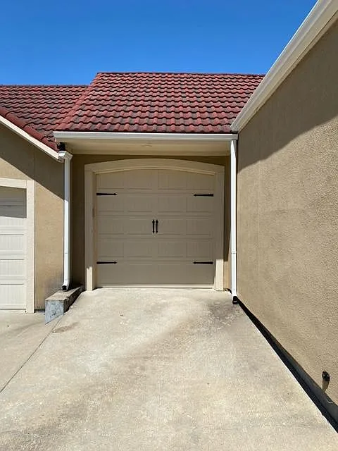 3814 N Forest Ave — Photo 2