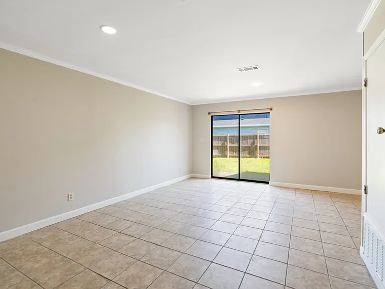 7250 Hilburn Rd #3A — Photo 3