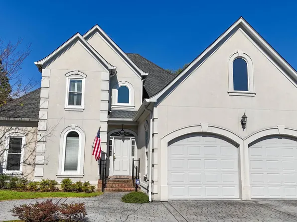 1505 Edinburgh Way, Vestavia, AL 35243