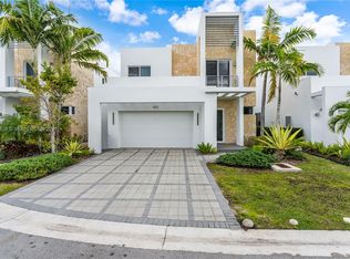 6821 NW 103rd Ave, Doral, FL 33178