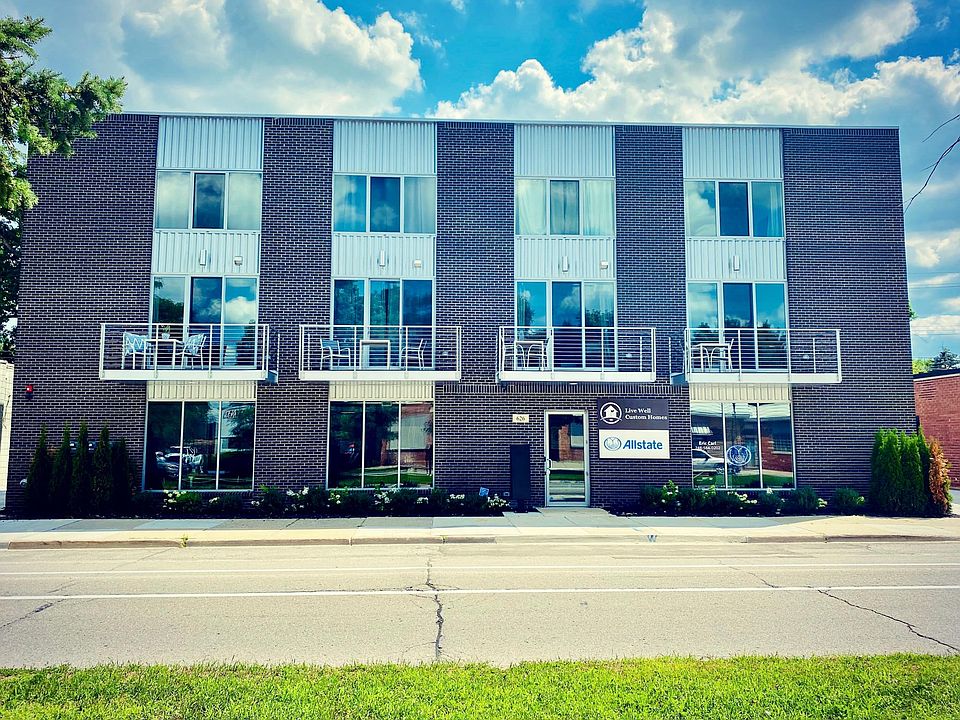 1st image of 626 E 4th St #202