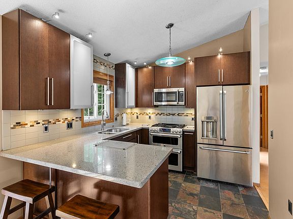 4th image of 3111 Joyce Ct