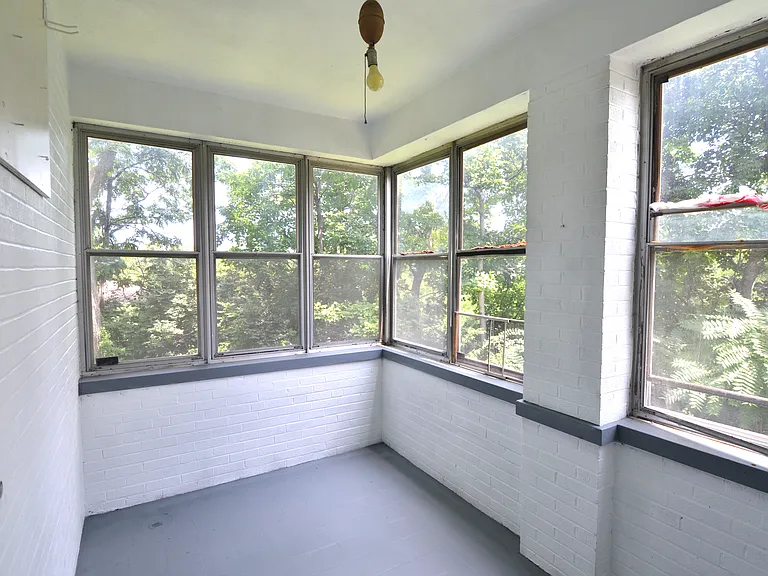 4028 Ledgewood Dr — Photo 19