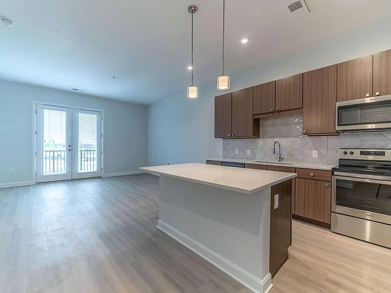 Quinn Apartments — Photo 6