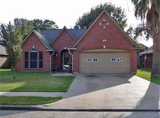 217 Trail Ride Rd, Angleton, TX 77515