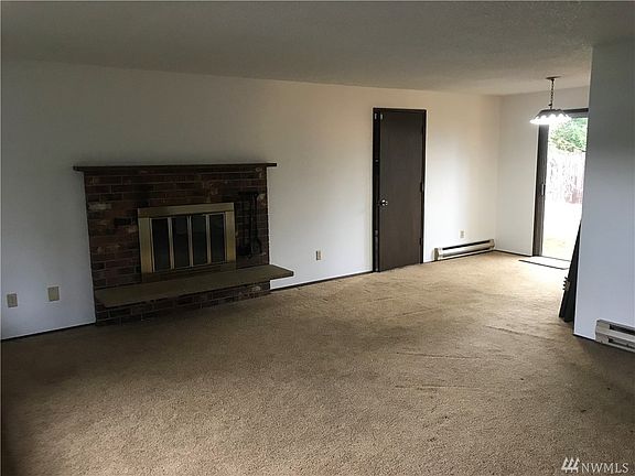 4th image of 13121 50th Ave NE