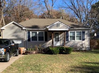 5919 El Monte St, Fairway, KS 66205