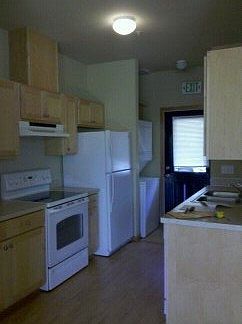 3rd image of 216 Ashley St APT 201