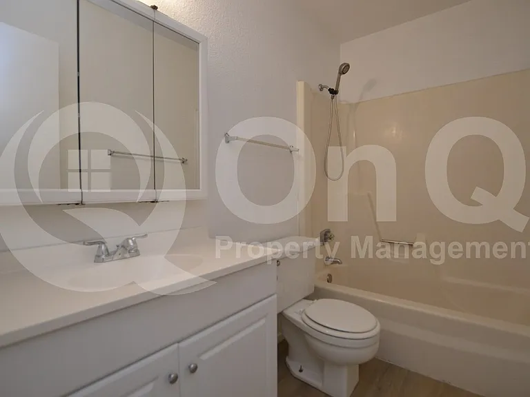 1861 N Center St #2 — Photo 23