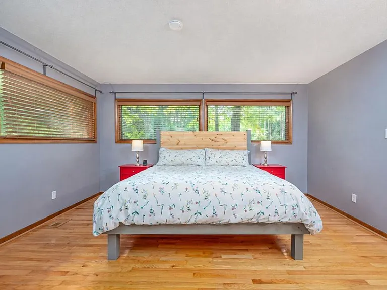 1020 Burning Tree Dr — Photo 19