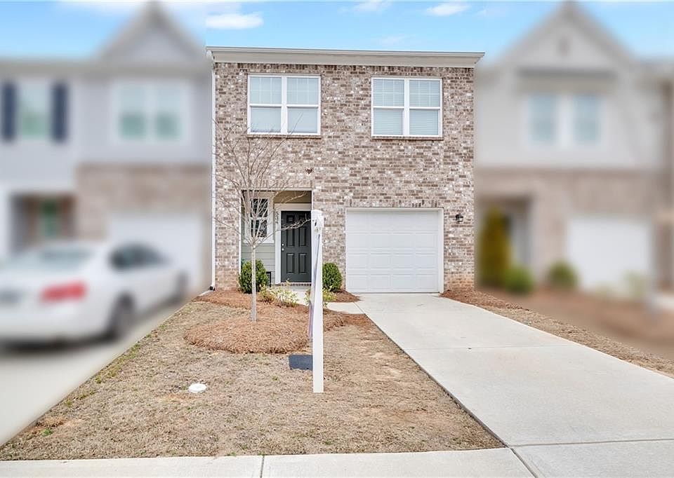 1st image of 534 Magnolia Cir