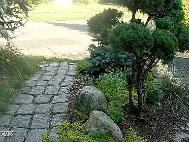 54 Bungalow Ave — Photo 2