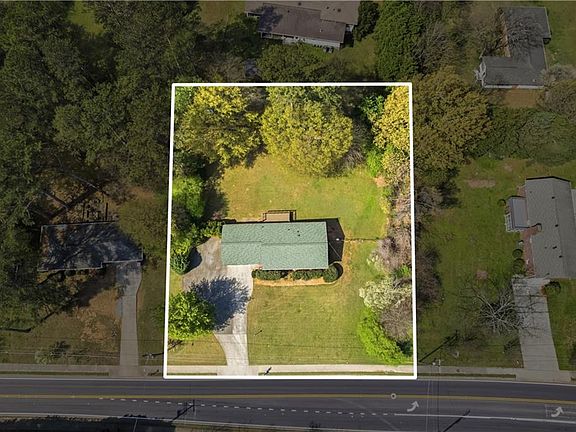 5th image of 689 Old Canton Rd