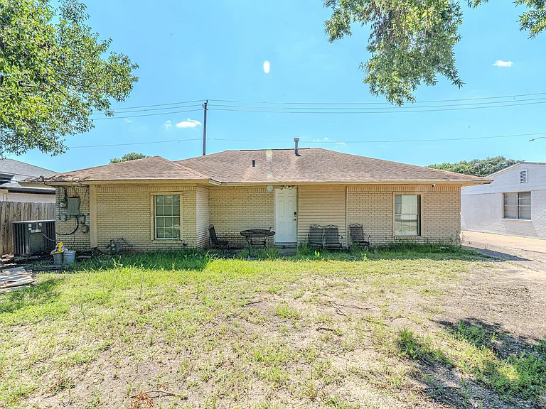 2125 Strawberry Rd — Photo 14