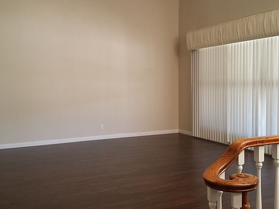Formal Living room--25416 Boone Place