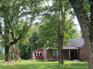 211 Winding Stairs Ln, Lafayette, TN 37083