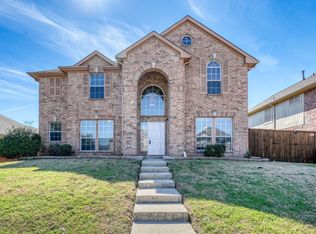 822 Spring Mills Rd, Mesquite, TX 75181
