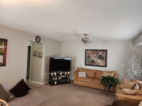 3rd image of 11531 Riverview Ct