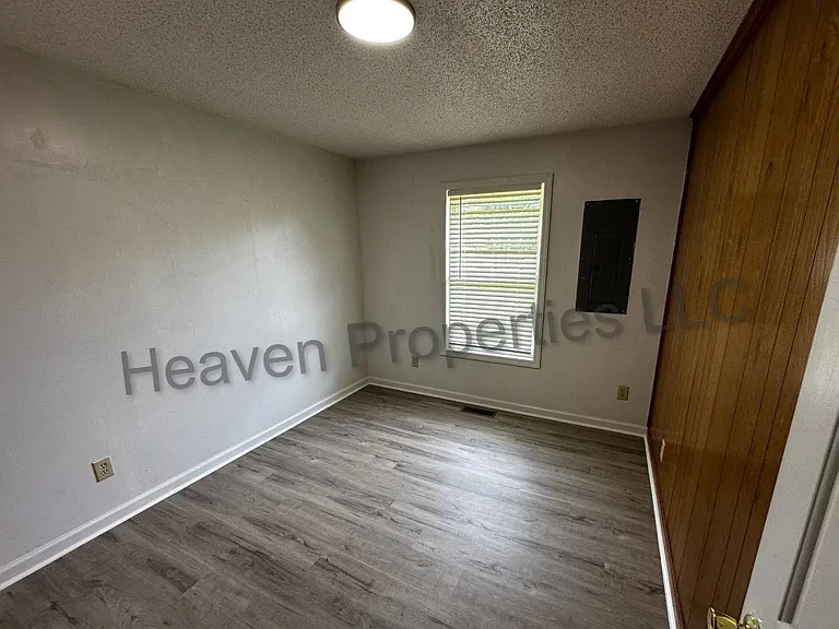 301 Williamson St — Photo 9