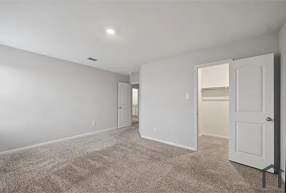 2105 Rougle Ct — Photo 16