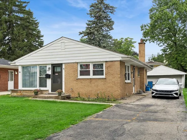 620 N Main St, Mount Prospect, IL 60056