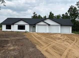 5524 Sullivan Dr NW, Bemidji, MN 56601