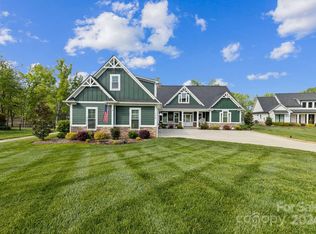 170 Lakefront Dr, Salisbury, NC 28146