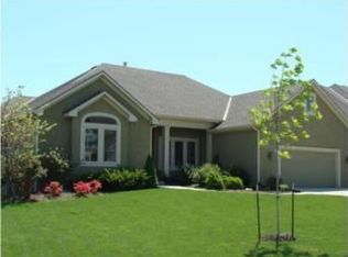 20805 W 100th Ter, Lenexa, KS 66220