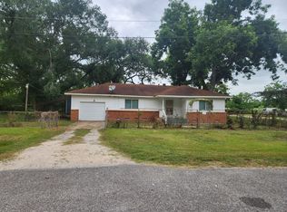 402 Poplar St, La Marque, TX 77568