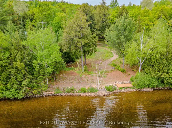 0 Lakeshore Dr, Hastings Highlands, ON K0J 1L0