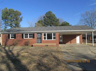 221 Division St, Dyer, TN 38330