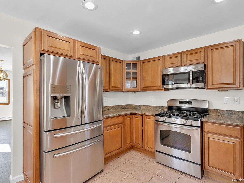 1st image of 51 Greenwood Avenue