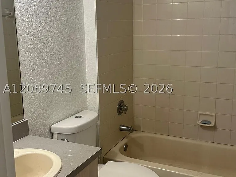 2703 Belmont Ln #2703 — Photo 8
