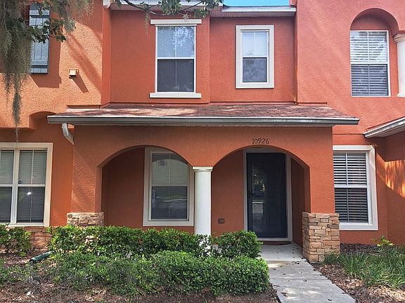 2nd image of 10926 Johanna Ave