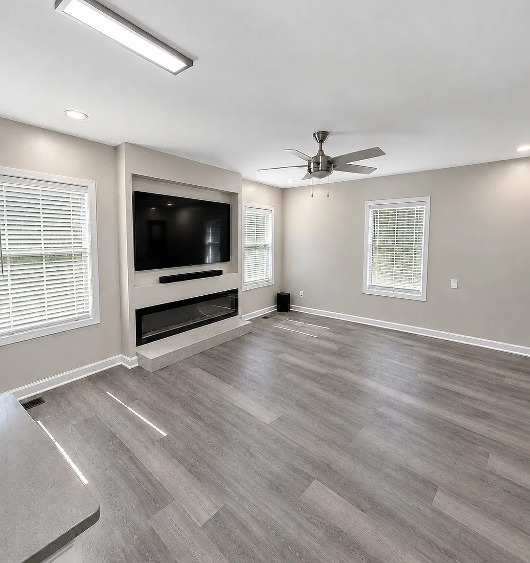 3 bed, 2.0 bath, 1806 sqft, $1,500 — Photo 3