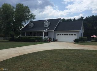 125 Smith St, Royston, GA 30662