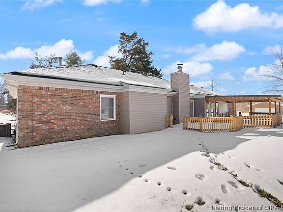 5th image of 8526 Brock Road