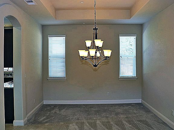 5th image of 5801 Almond Ave