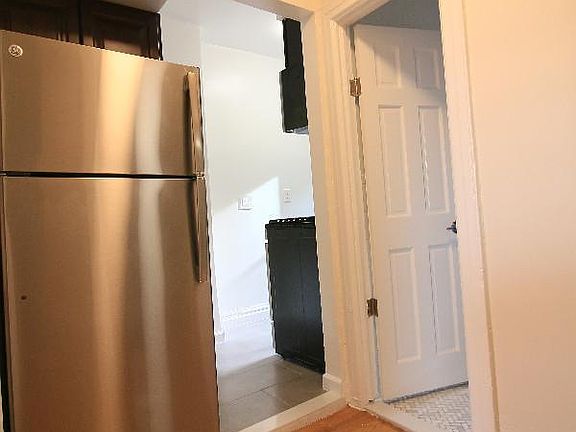 3rd image of 4707 39th St APT 7A