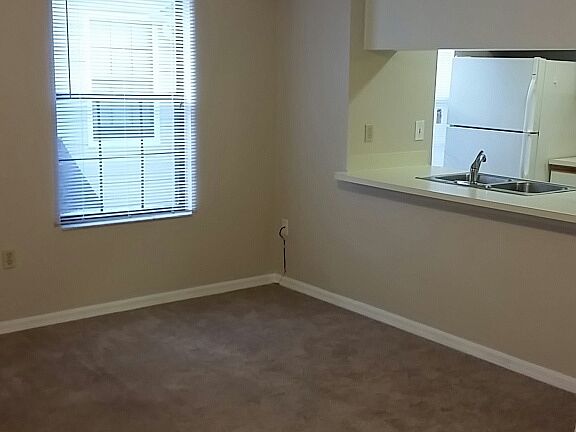 4th image of 3131 Fox Squirrel Dr