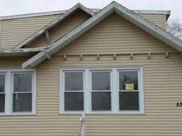 53 E 136th St, Riverdale, IL 60827