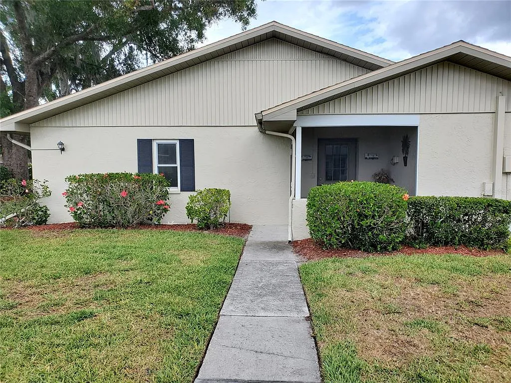 2 bed, 2.0 bath, 1100 sqft, $1,750 — Photo 2