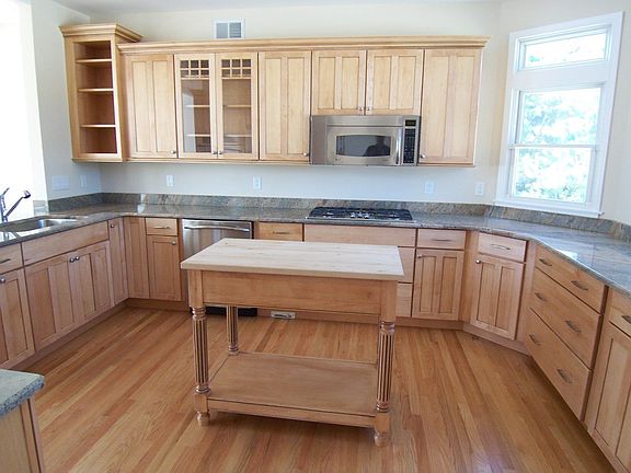 alternate kitchen view