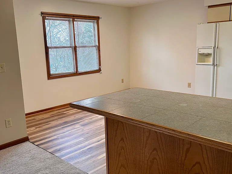 1046 Mindy Ln #3 — Photo 2