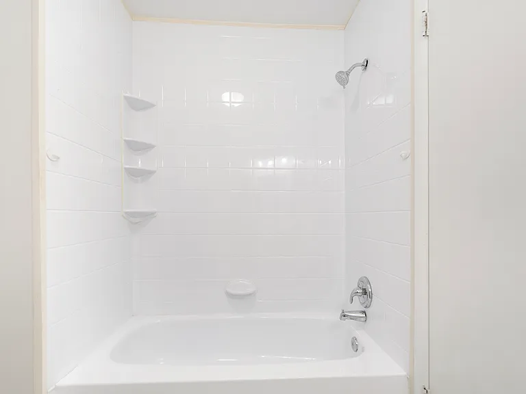1512 E Lafayette Ave — Photo 21