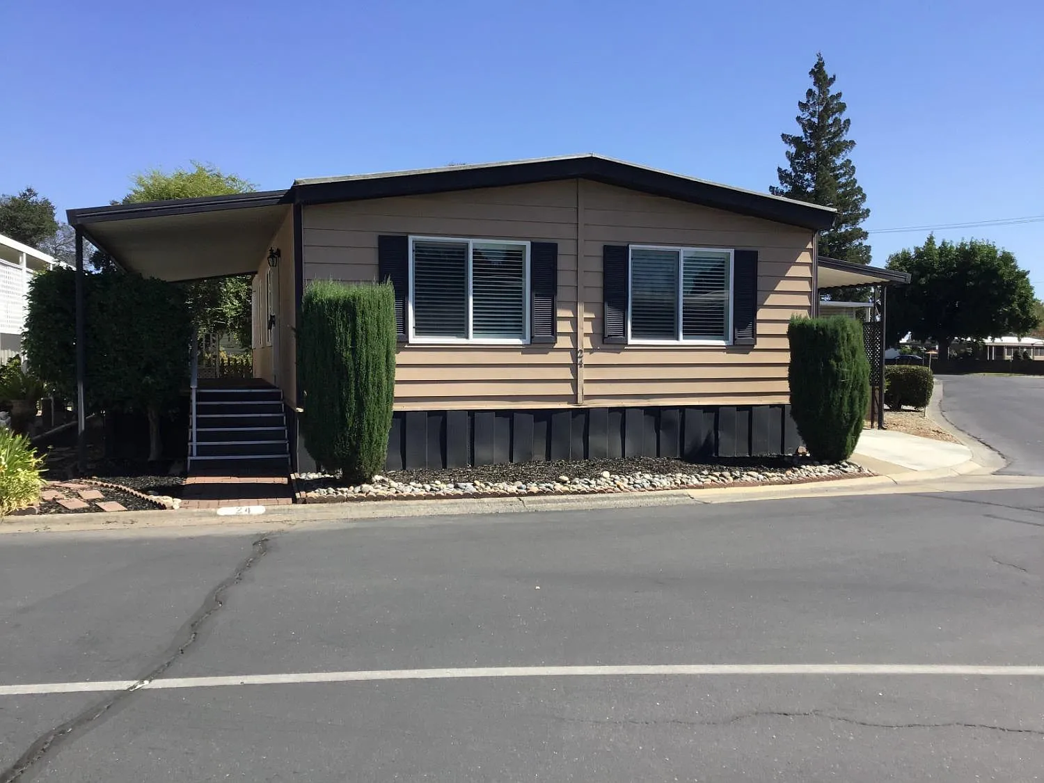 24 Rio Vista Dr photo 1