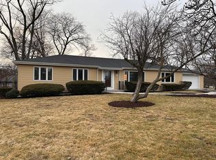 5540 S Edgewood Ave, Countryside, IL
